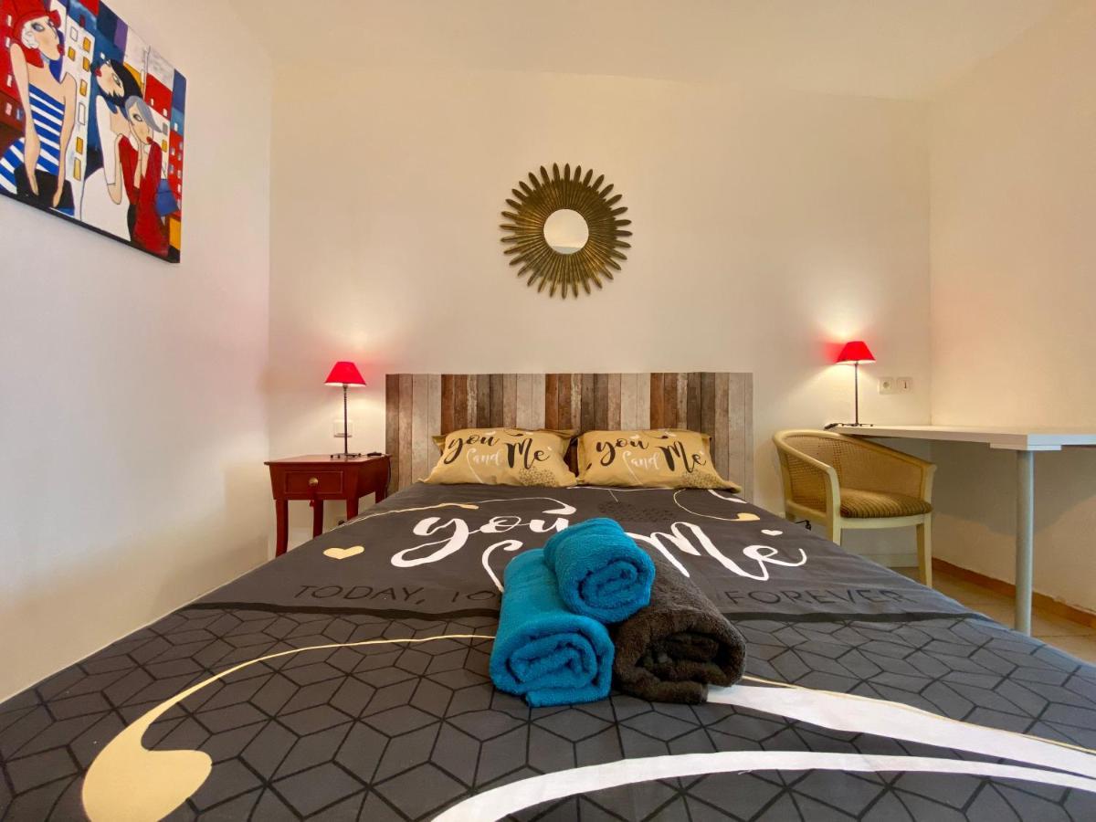 Republique Centre Apartment การ์กาซอน ภายนอก รูปภาพ