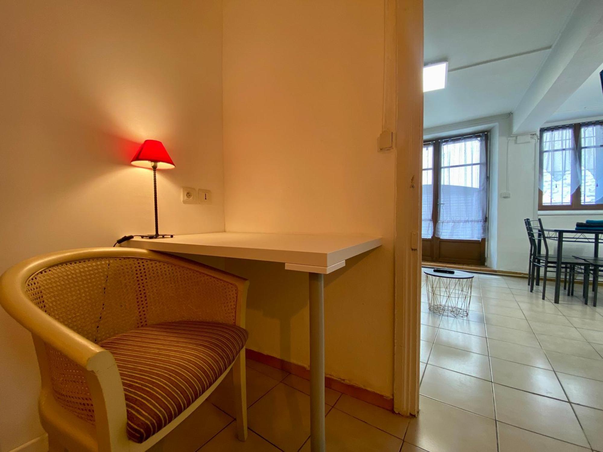 Republique Centre Apartment การ์กาซอน ห้อง รูปภาพ