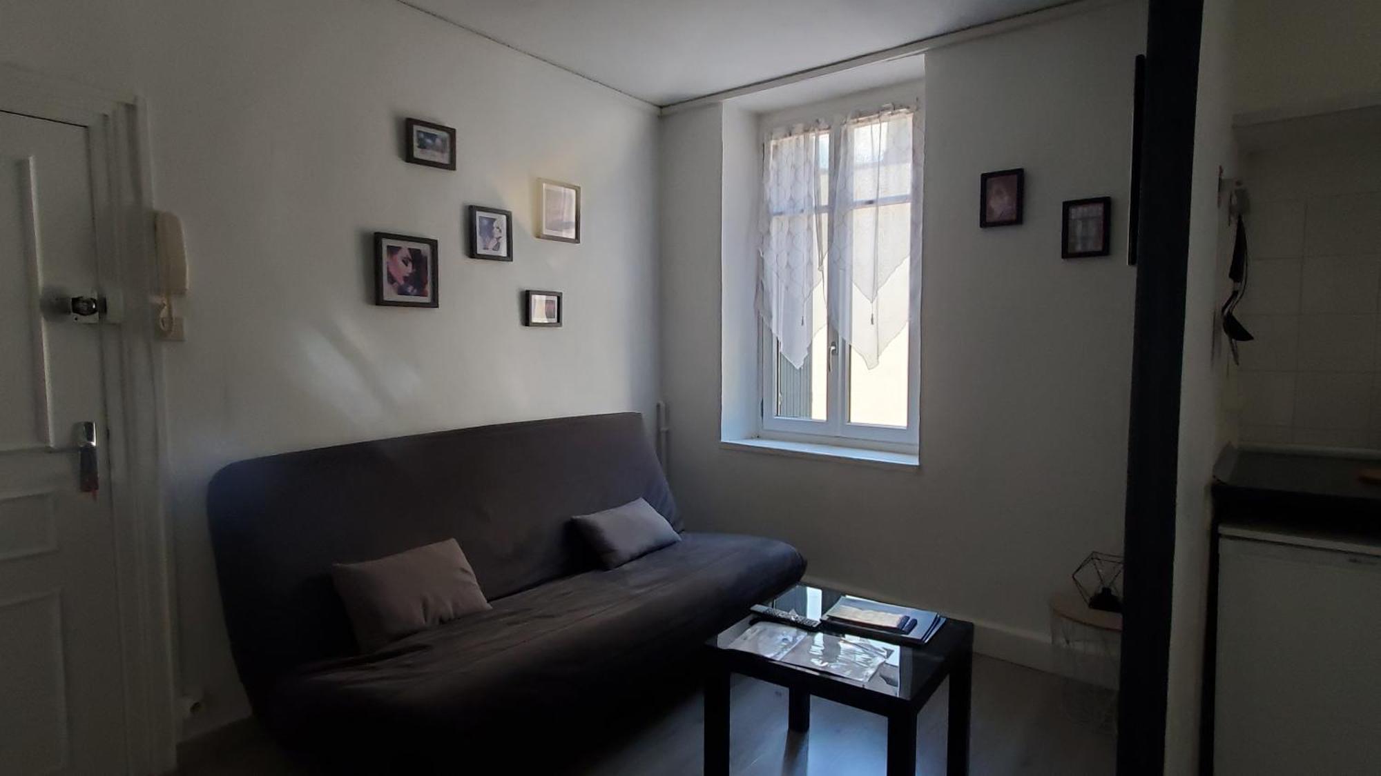 Republique Centre Apartment การ์กาซอน ภายนอก รูปภาพ