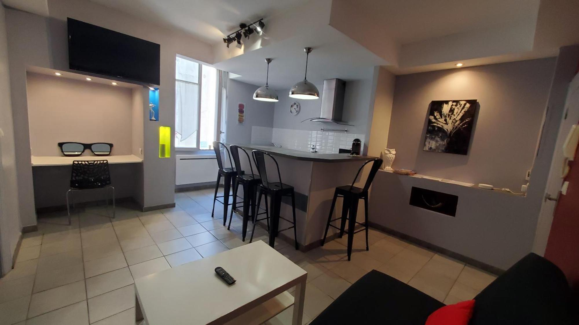 Republique Centre Apartment การ์กาซอน ภายนอก รูปภาพ